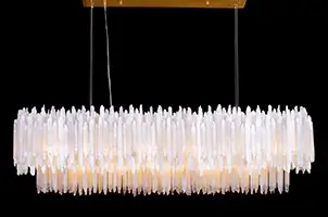 Доступная роскошь: где купить светильник из селенита без наценки