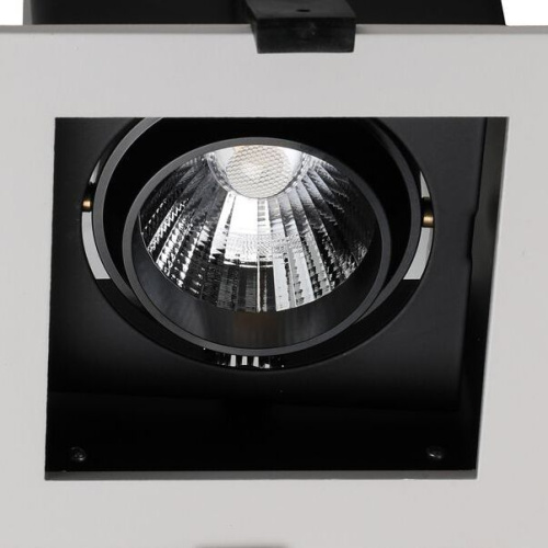 Врезной светильник Favourite 1988-1C Flashled фото 4 Врезной светильник Favourite 1988-1C Flashled фото 4