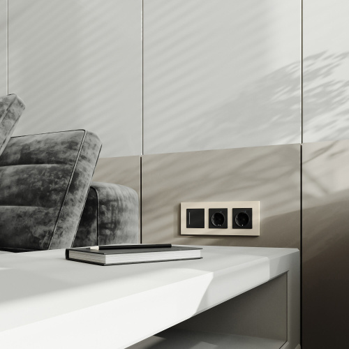 Рамка из поликарбоната на 3 поста Slab айвори софт W0032962 фото 4 Рамка из поликарбоната на 3 поста Slab айвори софт W0032962 фото 4