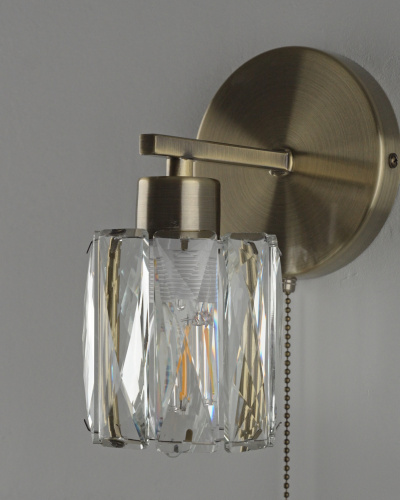 Светильник настенный Moderli V11710-1W Prismique фото 4 Светильник настенный Moderli V11710-1W Prismique фото 4