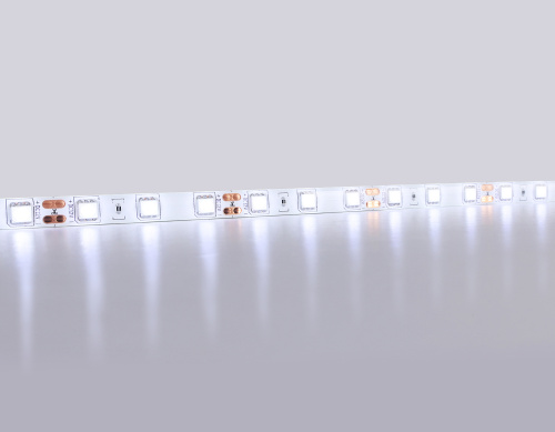 Светодиодная лента 12В 5050 60Led 14.4Вт/м 6500K IP65 5м фото 2 Светодиодная лента 12В 5050 60Led 14.4Вт/м 6500K IP65 5м фото 2