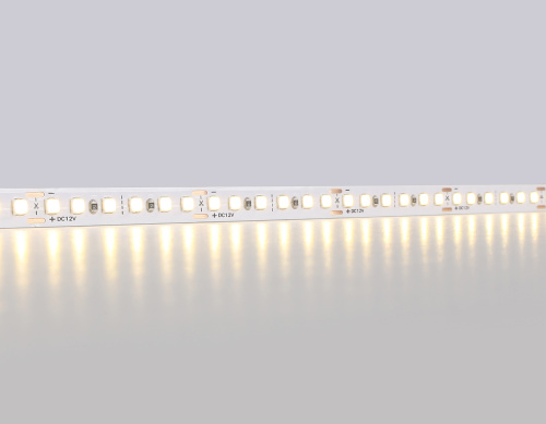 Светодиодная лента 12В 2835 180Led 14.4Вт/м 3000K IP20 5м фото 2 Светодиодная лента 12В 2835 180Led 14.4Вт/м 3000K IP20 5м фото 2