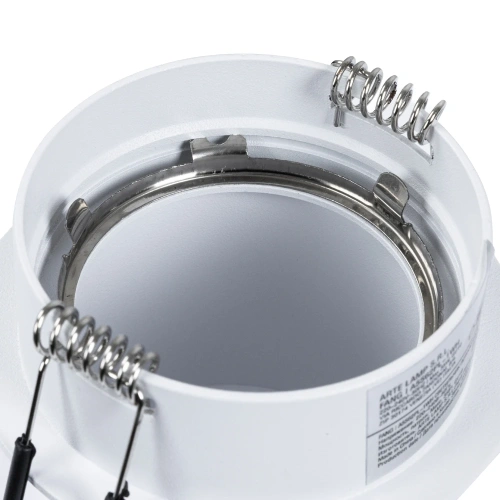 Точечный встраиваемый светильник Arte Lamp FANG A5562PL-1WH фото 2 Точечный встраиваемый светильник Arte Lamp FANG A5562PL-1WH фото 2