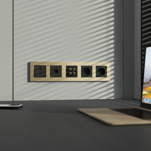 W0052911/ Рамка на 5 постов Slab (шампань софт) W0052911 фото 4 W0052911/ Рамка на 5 постов Slab (шампань софт) W0052911 фото 4