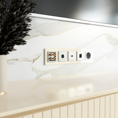 Накладка для розетки HDMI (Hammaer серебряный) W1296006 фото 2