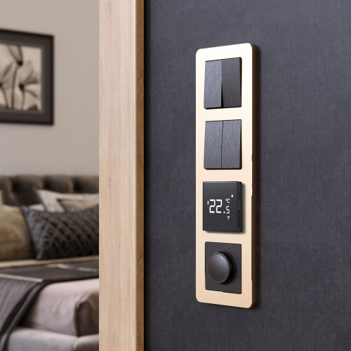 Рамка из металла на 4 поста Platinum шампань W0042611 фото 3