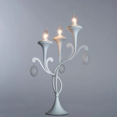 Декоративная настольная лампа Arte Lamp MONTMARTRE A3239LT-3WH фото 2 Декоративная настольная лампа Arte Lamp MONTMARTRE A3239LT-3WH фото 2