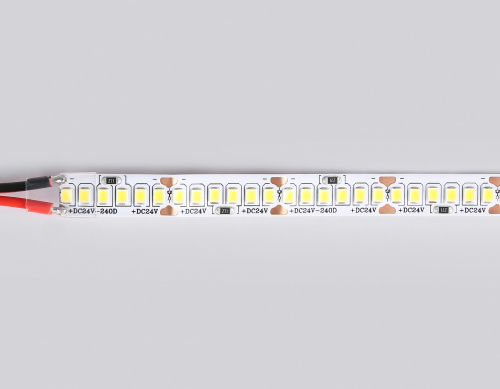 Светодиодная лента 24В 2835 240Led 22Вт/м 4500K IP20 5м фото 4 Светодиодная лента 24В 2835 240Led 22Вт/м 4500K IP20 5м фото 4