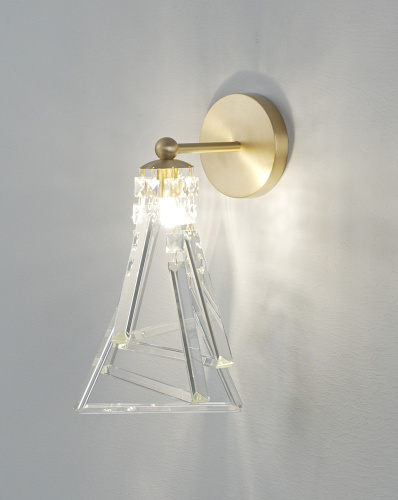 Светильник настенный Moderli V11944-1W Brass фото 2 Светильник настенный Moderli V11944-1W Brass фото 2