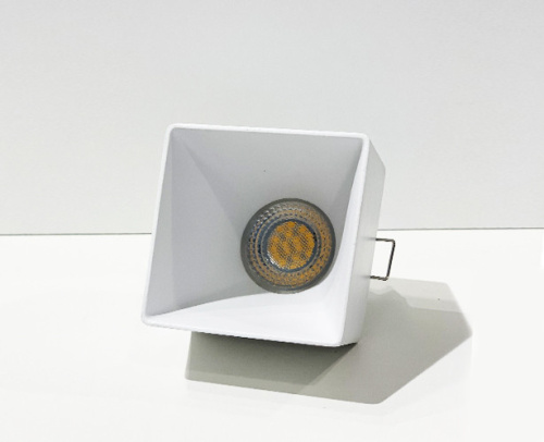 DL 3024 white светильник встраиваемый фото 6