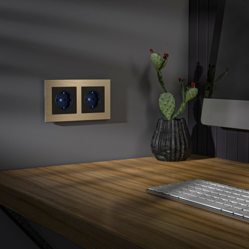 Розетка с подсветкой (черный матовый) W1171408 фото 2 Розетка с подсветкой (черный матовый) W1171408 фото 2