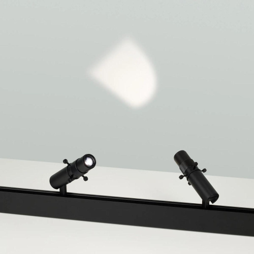 Трековый светодиодный светильник Arlight Mag-Orient-Spot-Crop-Zoom-TC-R35-6W Day4000 045066 фото 3