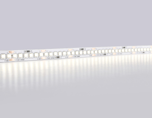 Светодиодная лента 12В 2835 240Led 19.2Вт/м 4500K IP20 5м фото 2 Светодиодная лента 12В 2835 240Led 19.2Вт/м 4500K IP20 5м фото 2