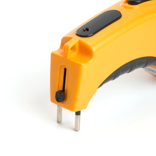 Фонарь аккумуляторный, 7 LED DC (свинцово-кислотная батарея), желтый, TH2294 (TH93B) фото 2 Фонарь аккумуляторный, 7 LED DC (свинцово-кислотная батарея), желтый, TH2294 (TH93B) фото 2