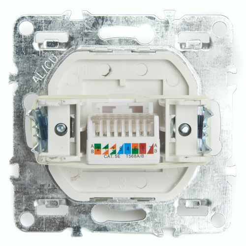 Розетка компьютерная 1-местная RJ-45 (механизм), STEKKER PST00-9107-03, серия Эрна, черный фото 4 Розетка компьютерная 1-местная RJ-45 (механизм), STEKKER PST00-9107-03, серия Эрна, черный фото 4