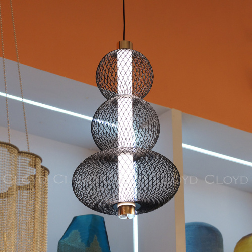 Подвесной светильник Cloyd SUPERNOVA-B P1 / выс. 40 см - черный/золото (арт.11485) фото 3 Подвесной светильник Cloyd SUPERNOVA-B P1 / выс. 40 см - черный/золото (арт.11485) фото 3