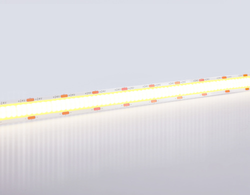 Светодиодная лента 24В COB 616Led 19Вт/м 4500K IP20 5м фото 2 Светодиодная лента 24В COB 616Led 19Вт/м 4500K IP20 5м фото 2