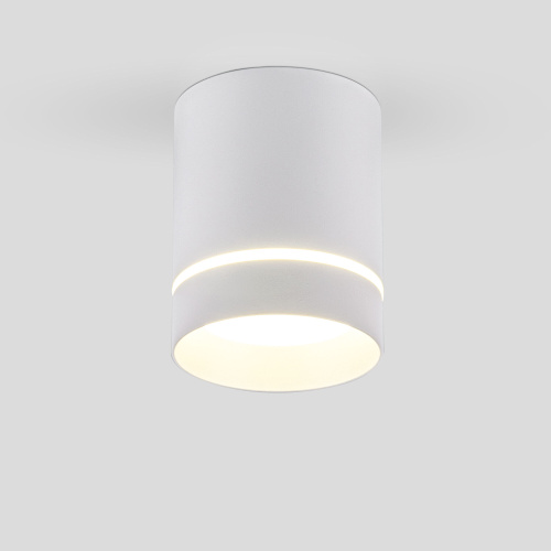 Накладной светодиодный светильник DLR021