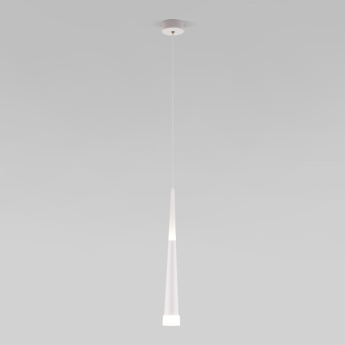Подвесной светодиодный светильник DLR038 7+1W 4200K белый матовый фото 3