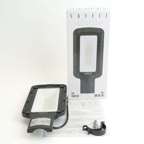 Светодиодный уличный консольный светильник SAFFIT SSL10-50 50W 5000K 230V, черный фото 13