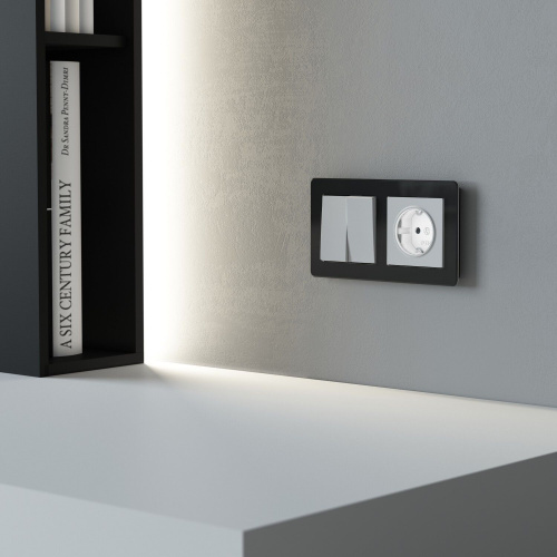 Розетка с подсветкой W (белый матовый) W1171461 фото 3 Розетка с подсветкой W (белый матовый) W1171461 фото 3