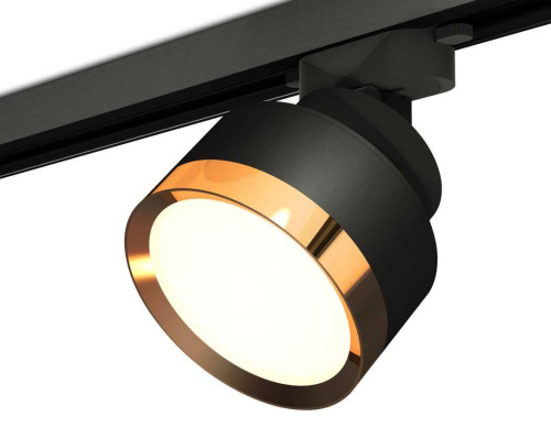 Комплект трекового светильника Ambrella light Track System XT (A2526, A2106, C8102, N8124) XT8102004