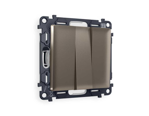 Комплект механизма 3-кл выключателя AMBRELLA VOLT ALFA Темная бронза матовый 10A-250V QUANT (AP6350, VM133) MA635010 Комплект механизма 3-кл выключателя AMBRELLA VOLT ALFA Темная бронза матовый 10A-250V QUANT (AP6350, VM133) MA635010