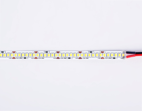 Светодиодная лента 12В 2835 240Led 17Вт/м 6500K IP20 5м фото 4 Светодиодная лента 12В 2835 240Led 17Вт/м 6500K IP20 5м фото 4