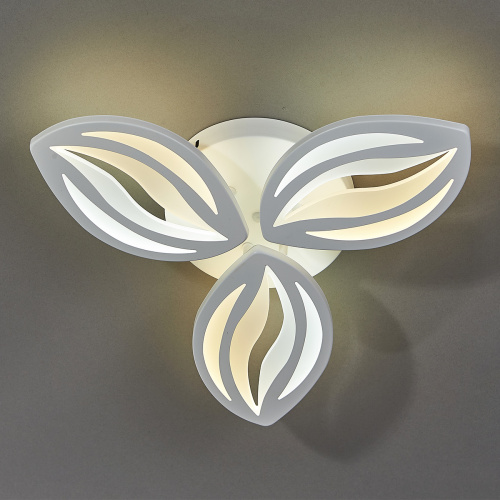 Потолочный светильник Escada 10221/3 LED*47W White фото 4 Потолочный светильник Escada 10221/3 LED*47W White фото 4