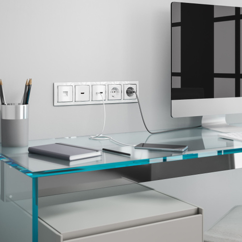 Рамка из поликарбоната на 5 постов Snabb белый/хром W0051901 фото 2