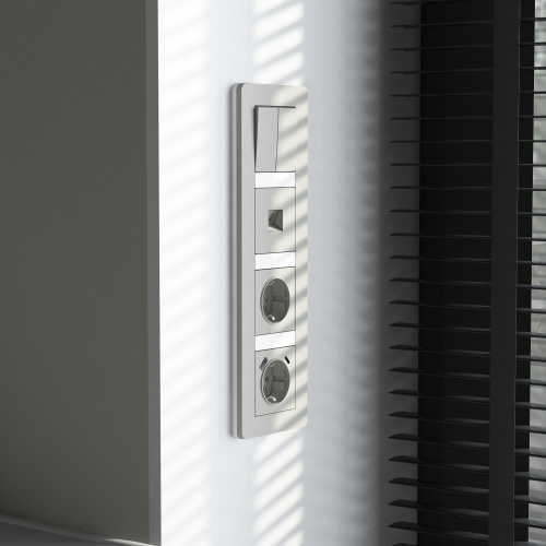 Рамка из поликарбоната на 4 поста Split дымчатый/белый, soft-touch W0043067 фото 7 Рамка из поликарбоната на 4 поста Split дымчатый/белый, soft-touch W0043067 фото 7