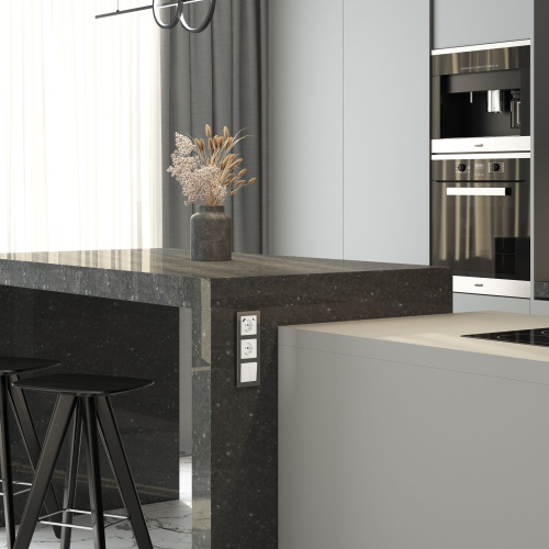 Розетка с заземлением, шторками и USB тип A+C (белый акрил) W1171741 фото 2