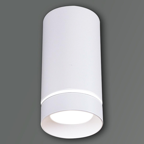 Точечный светильник Reluce 81482-9.5-001RT LED5W WT Точечный светильник Reluce 81482-9.5-001RT LED5W WT