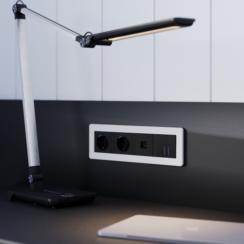 Рамка из поликарбоната на 4 поста Split белый/черный, soft-touch W0043068 фото 9 Рамка из поликарбоната на 4 поста Split белый/черный, soft-touch W0043068 фото 9