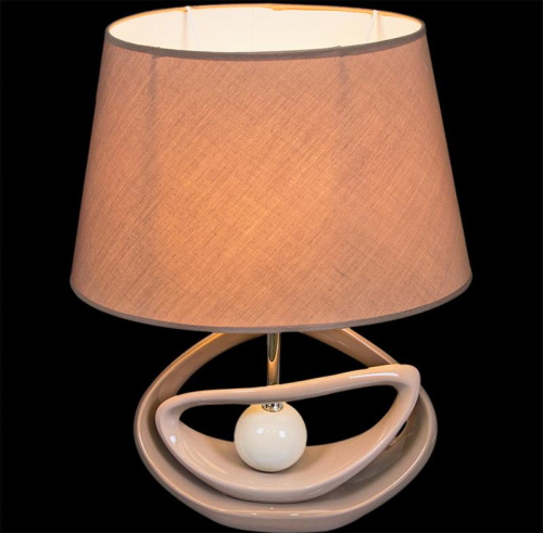 Настольная лампа Reluce 01969-0.7-01 фото 3 Настольная лампа Reluce 01969-0.7-01 фото 3