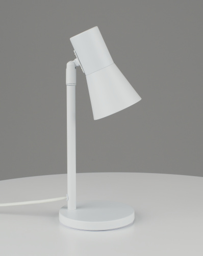 Лампа настольная Moderli V11324-1T Melro фото 6 Лампа настольная Moderli V11324-1T Melro фото 6