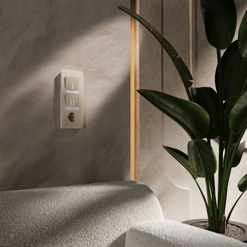 Рамка из поликарбоната на 3 поста Split айвори/белый, soft-touch W0033066 фото 3 Рамка из поликарбоната на 3 поста Split айвори/белый, soft-touch W0033066 фото 3