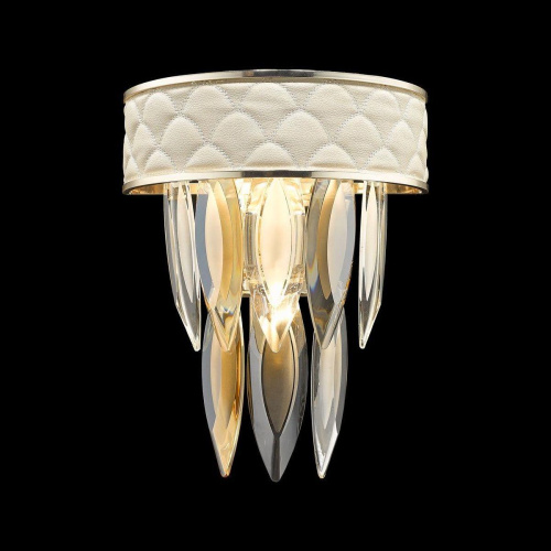 Настенный светильник Wertmark Ornella WE143.03.301 Настенный светильник Wertmark Ornella WE143.03.301