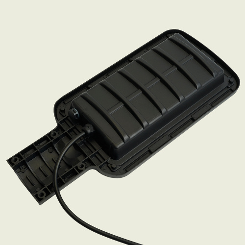 Светодиодный уличный консольный светильник SAFFIT SSL10-50 50W 5000K 230V, черный фото 7
