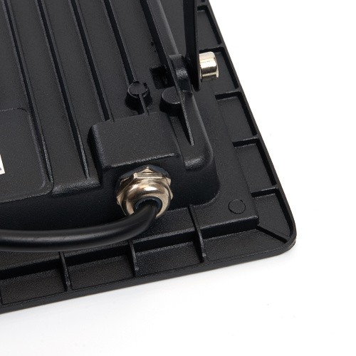 Светодиодный прожектор SAFFIT SFL90-70 IP65 70W 6400K черный фото 5