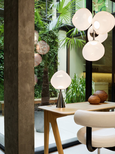 Настольная лампа Melt Cone Fat opal/silver фото 4