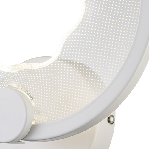 Настенный светильник Escada 10261/1 LED*8W White фото 4 Настенный светильник Escada 10261/1 LED*8W White фото 4