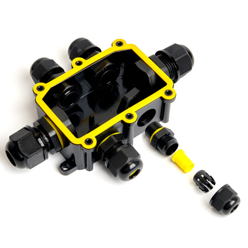 Коробка распределительная  LD526 водонепроницаемая на 6 выходов, 450V, 140х100х36, черный фото 6