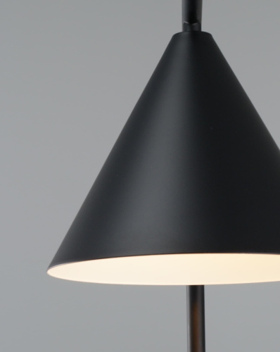 Лампа настольная Moderli V11594-1T Omaha фото 8 Лампа настольная Moderli V11594-1T Omaha фото 8