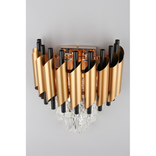 Светильник настенный (Бра) OML-81901-02 фото 4 Светильник настенный (Бра) OML-81901-02 фото 4