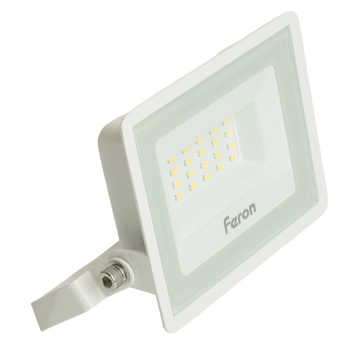 Светодиодный прожектор Feron LL-920 IP65 30W 6400K