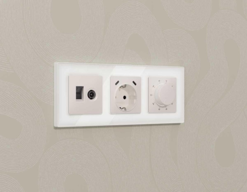 Лицевая панель AMBRELLA VOLT ALFA AP2057 Лицевая панель AMBRELLA VOLT ALFA AP2057