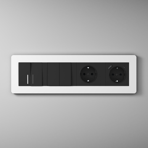 Рамка из поликарбоната на 4 поста Split белый/черный, soft-touch W0043068 фото 5 Рамка из поликарбоната на 4 поста Split белый/черный, soft-touch W0043068 фото 5