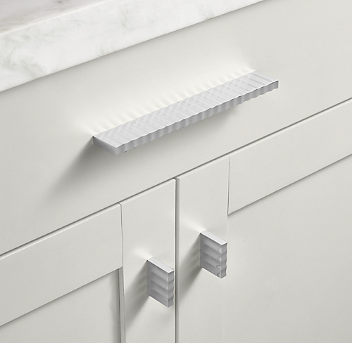 Ручка-кнопка Helmsley L.3.8 Polished Chrome фото 3