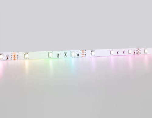 Светодиодная лента 12В 5050 30Led 7.2Вт/м Цветная RGB IP20 5м фото 2 Светодиодная лента 12В 5050 30Led 7.2Вт/м Цветная RGB IP20 5м фото 2